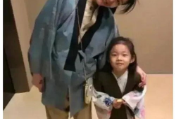 娱乐圈吃瓜爆料助理,揭秘明星幕后故事